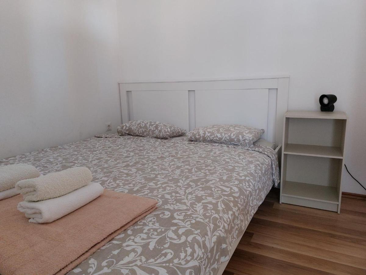 Apartmani Dejan Скрадин Экстерьер фото